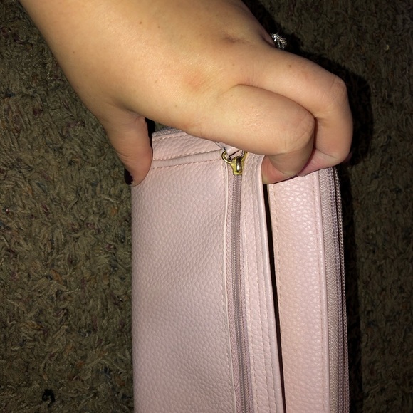 Pink Wallet - Picture 4 of 4
